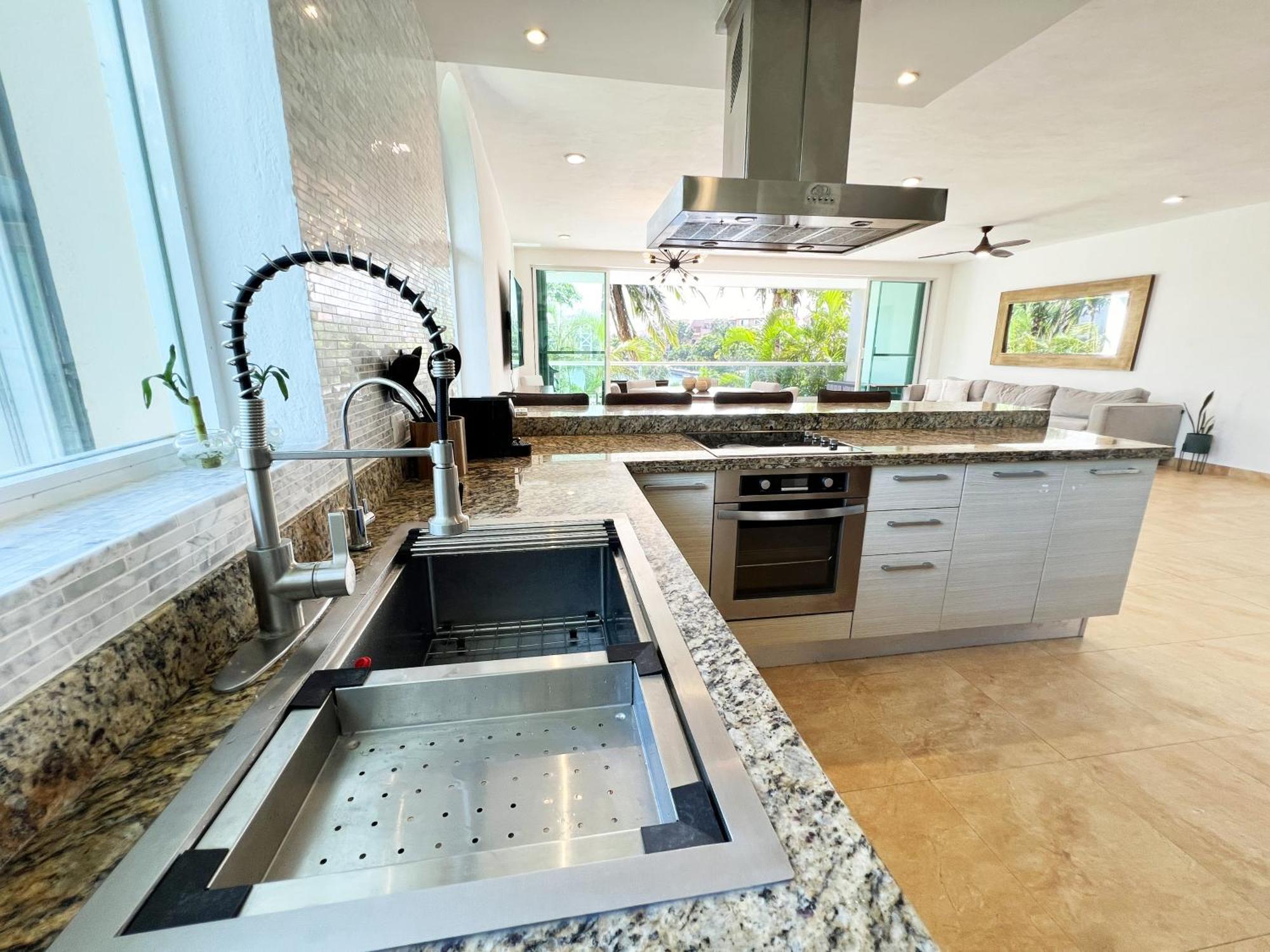 High-End Waterfront Condo At Secrets Waters Puerto Aventuras Luaran gambar