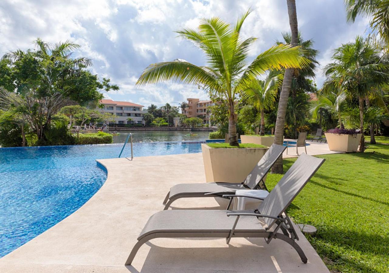 High-End Waterfront Condo At Secrets Waters Puerto Aventuras Luaran gambar