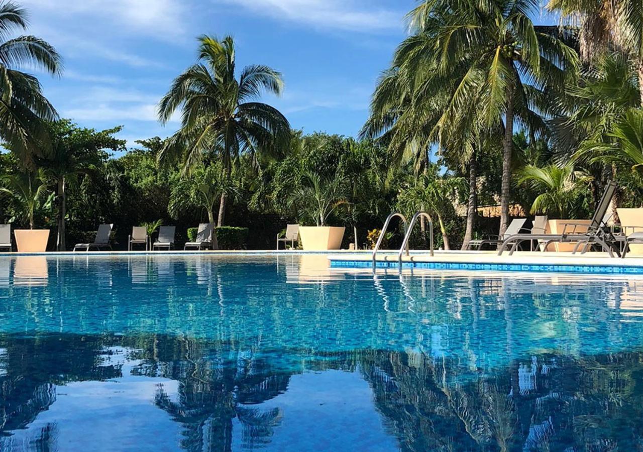 High-End Waterfront Condo At Secrets Waters Puerto Aventuras Luaran gambar